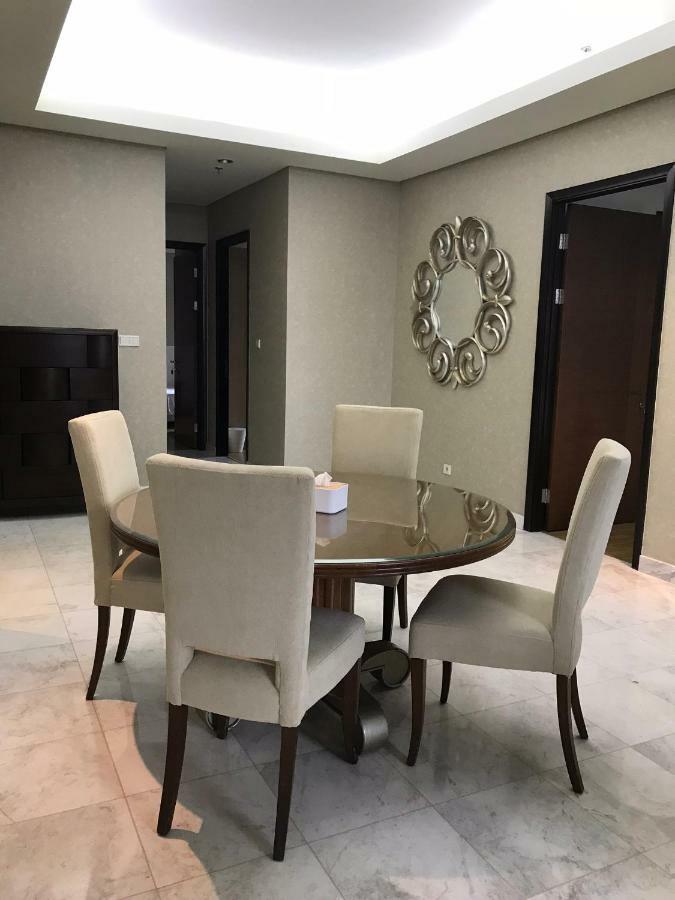 The Peak Residence At Sudirman - 3 Bedroom Exclusive Private Apartment Jacarta Exterior foto